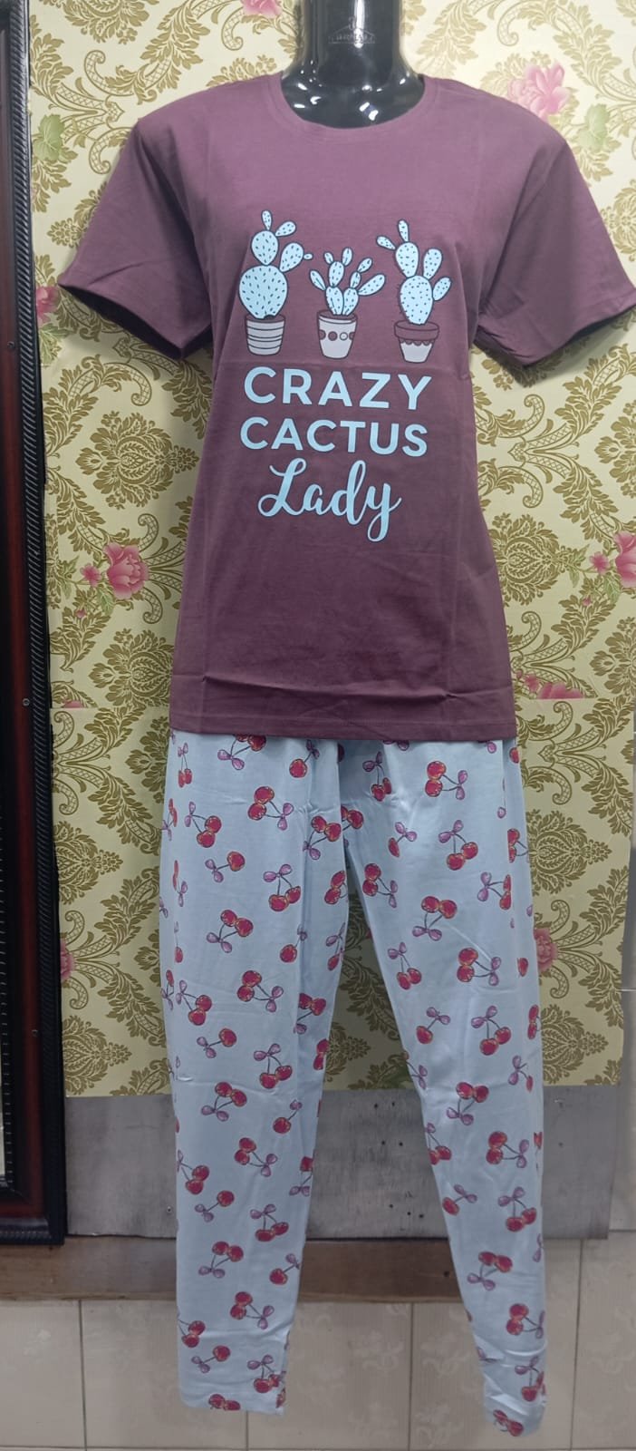 T-SHIRT & KURTIS