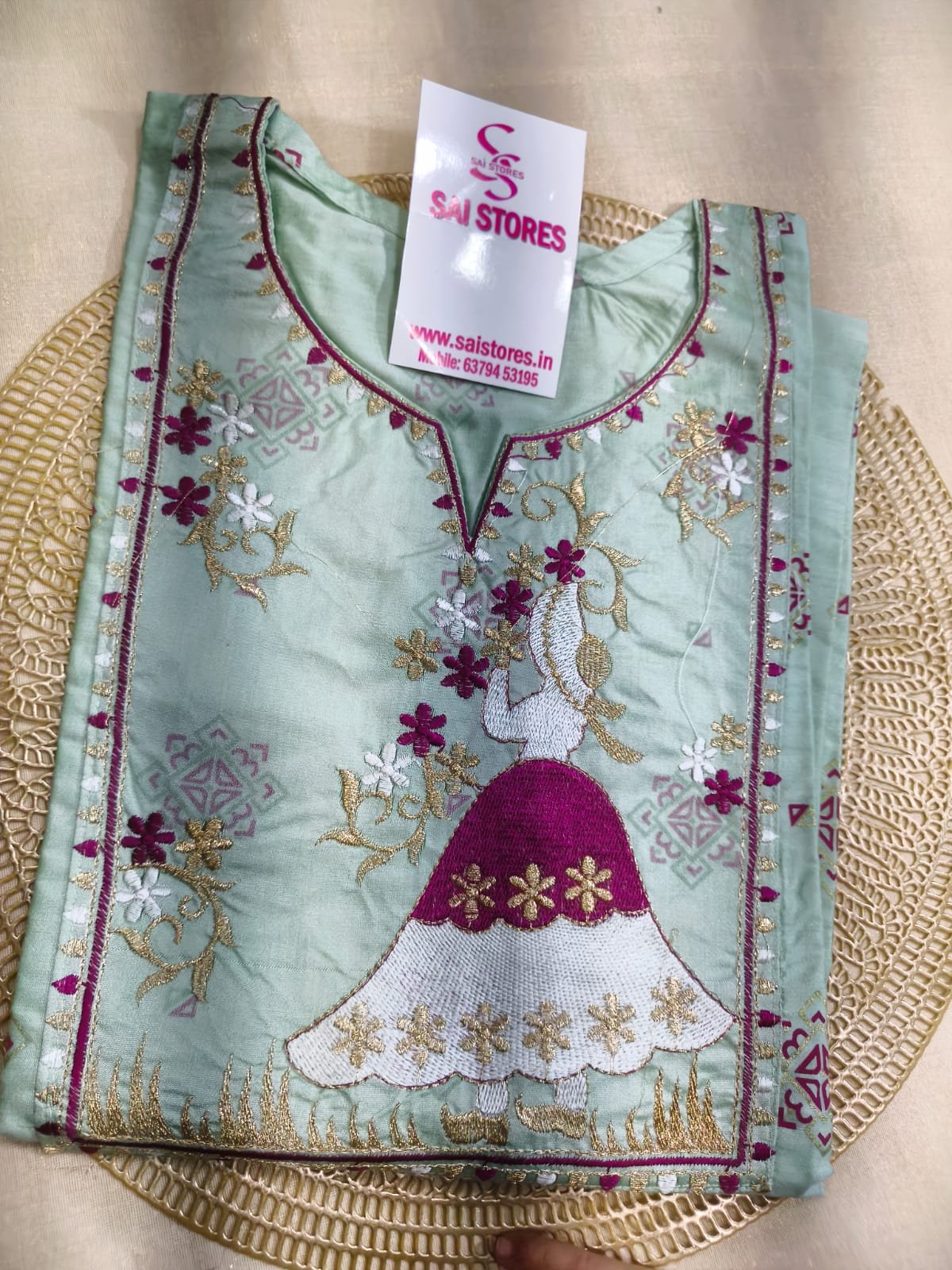 SIDE OPEN KURTIS